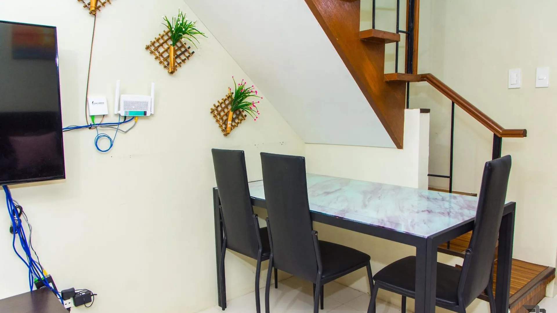 Affordable Up To 15 Guest Near Aqua Planet & Sm City Clark Ángeles Hébergement de vacances
